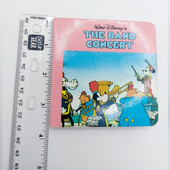 Vintage 1986 Walt Disney World "The Band Concert" Pocket Board Book - Picture 2 of 6
